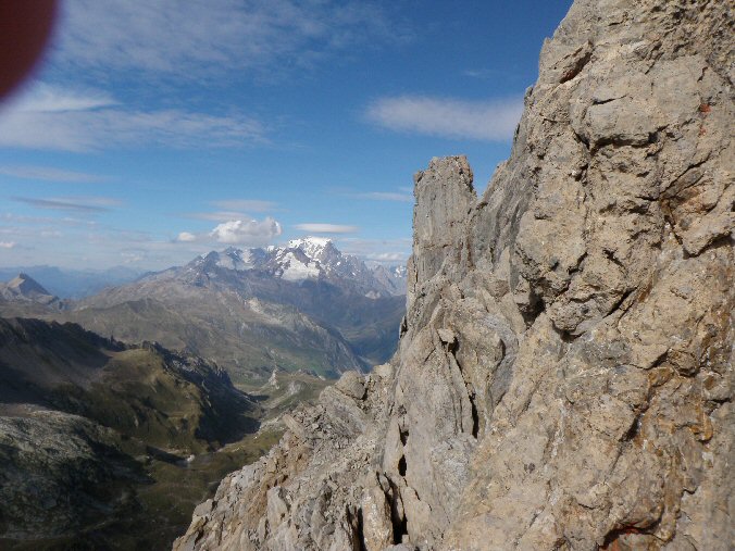 Aiguille de la Nova 046.jpg - Le Mont Blanc en face